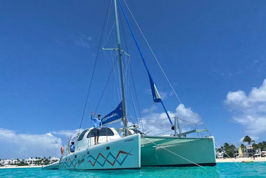 The Mambo Catamaran Day Sail